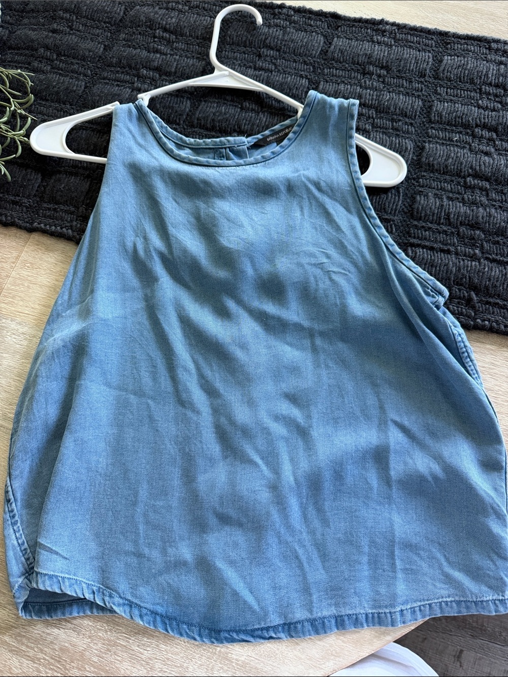 Banana Republic Light Blue Chambray Tank small